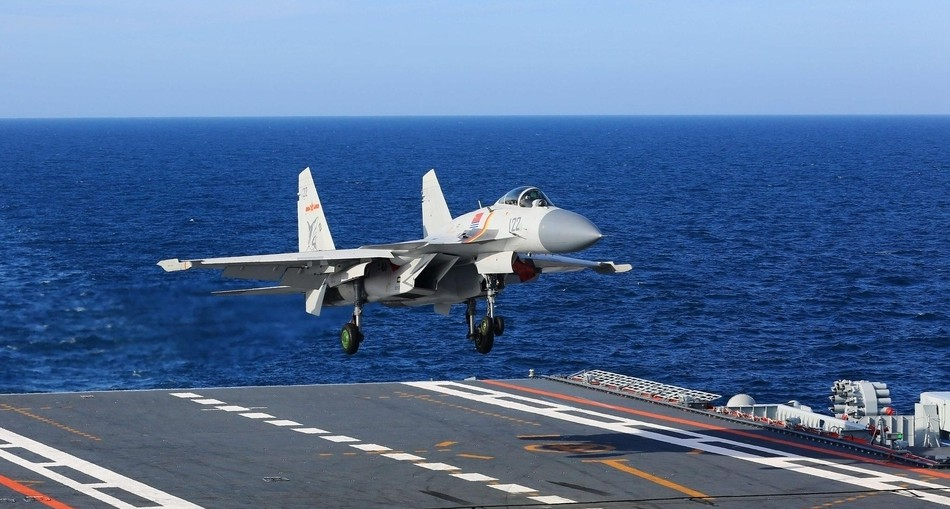 真把自己当航母了？搭载F35B的两栖攻击舰真能对中国构成威胁吗？