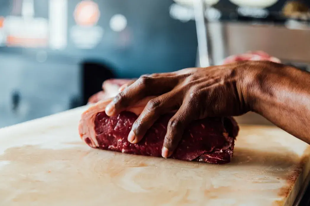 肯德基上市1.99元“人造肉”鸡块，将来的我们还能吃得上真肉吗？