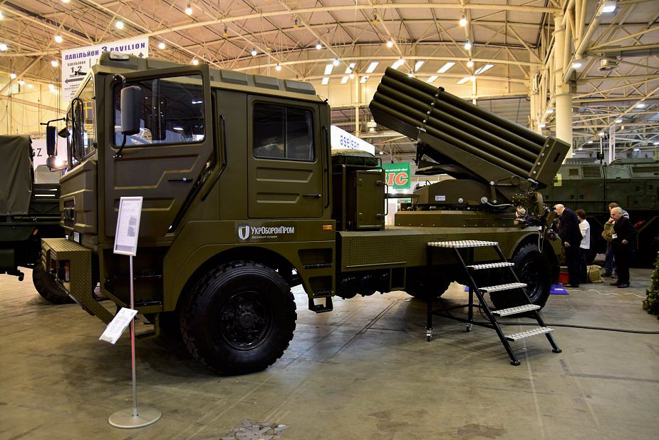 还是魔改，乌克兰推出新型火箭炮，射程可达52公里