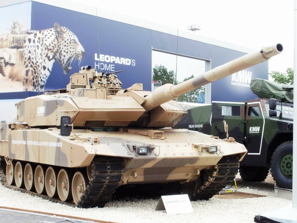 豹2为何能成为西方坦克典范？看看有多少用户就明白了，统一欧洲