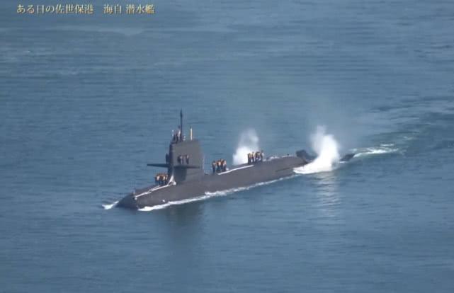 日本最先进潜艇出海竟冒起浓重白烟！这是发动机着火了吗？