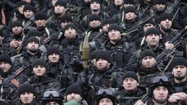 车臣佣兵奔赴乌克兰、叙利亚为普京而战，但他们却曾杀死数万俄军