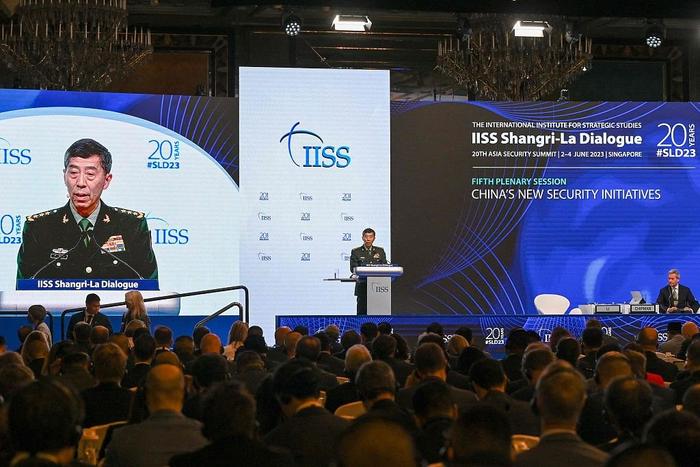 当地时间2023年6月4日，新加坡，中国国务委员兼国防部长李尚福在香格里拉对话会上发表演讲。