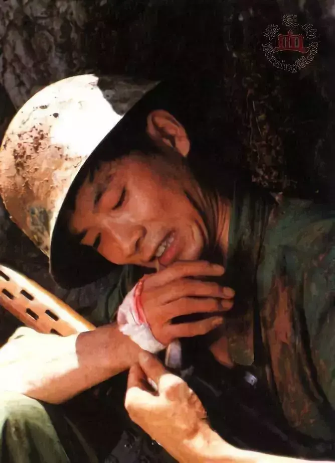 中国“老山杀手”31枪毙伤31名越军，用的狙还得感谢越军？