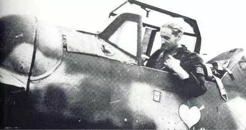 击落352架敌机的人类头号王牌飞行员哈特曼，竟是在湖南长沙长大