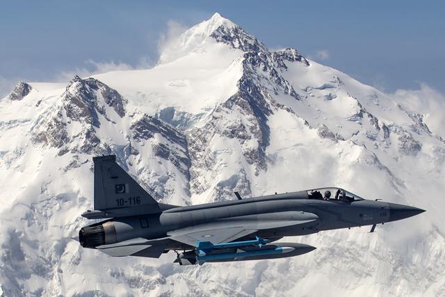 印度特供？美国人要卖印度的F21战机是何方神圣？原来是F16改了名