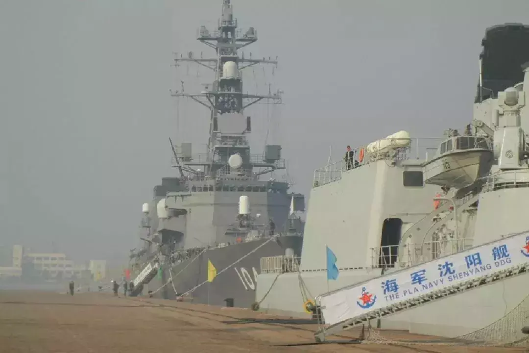 日本确认派舰艇参加中国海军阅舰式！这次访华会挂旭日旗吗？