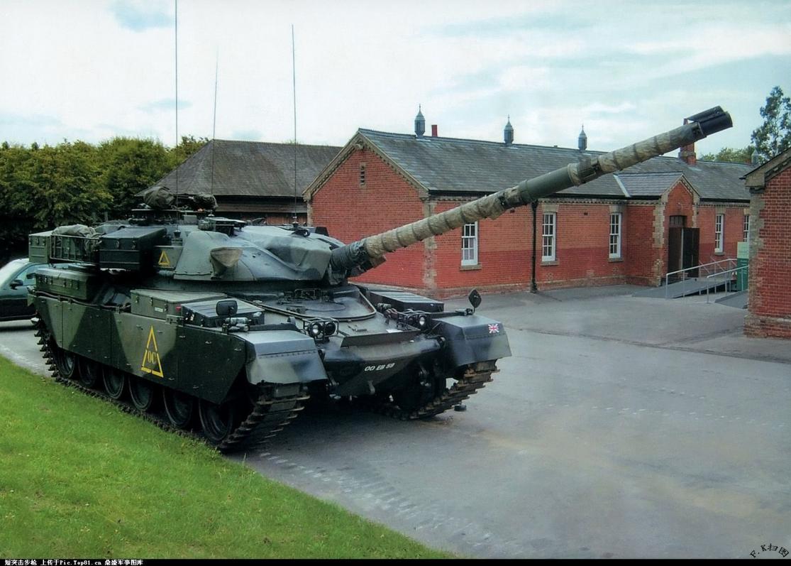 重甲铁乌龟，速度奇慢英国坦克为何能闻名世界，这块装甲功不可没