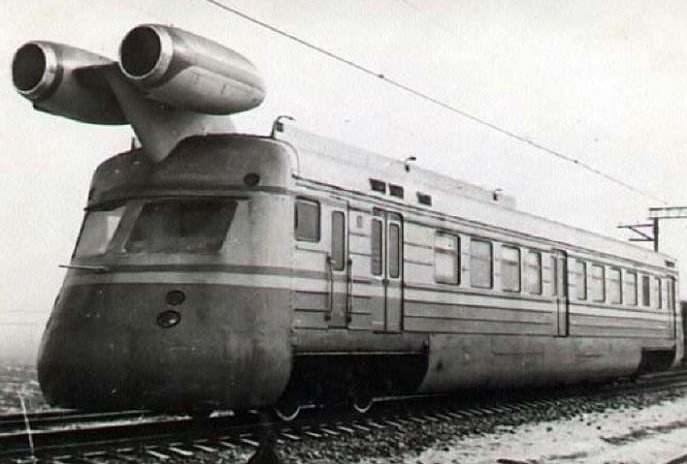 喷气发动机装上火车会怎样，70年代苏联疯狂列车速度堪比如今高铁