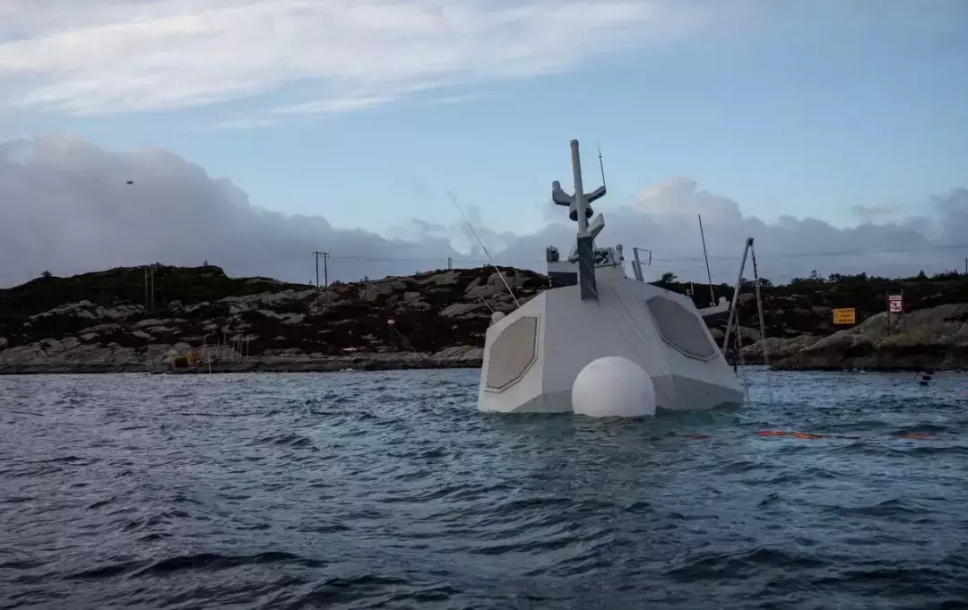 中国打捞船救援挪威军舰，捞上来还能用吗？