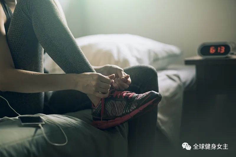 女性该如何选择运动装备？怎样跑不会把小腿跑粗？我来告诉你