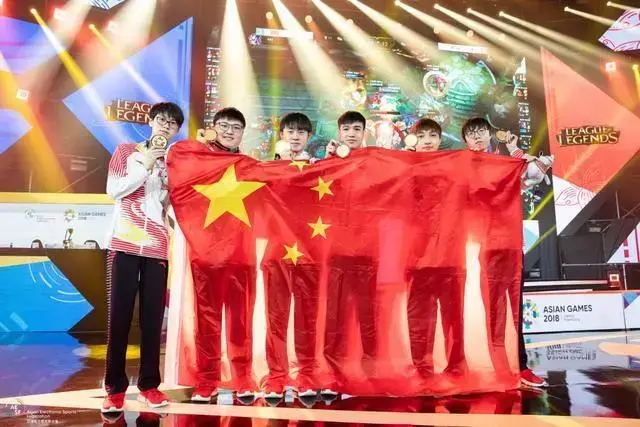 亚运会UZI率中国队击败韩国夺冠，乌兹冲锋枪为啥这么猛？