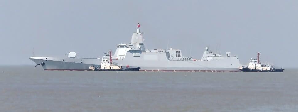 055首航，DDG1000被除名，中美两国新一代战舰不同现况说明了啥？
