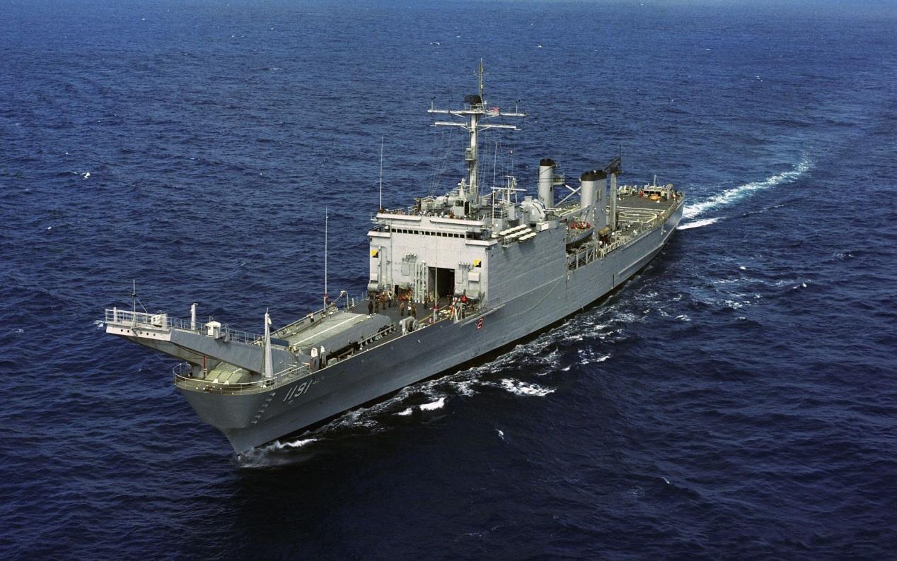 针对中国？“环太平洋”军演美日联合击沉八千吨大型登陆舰