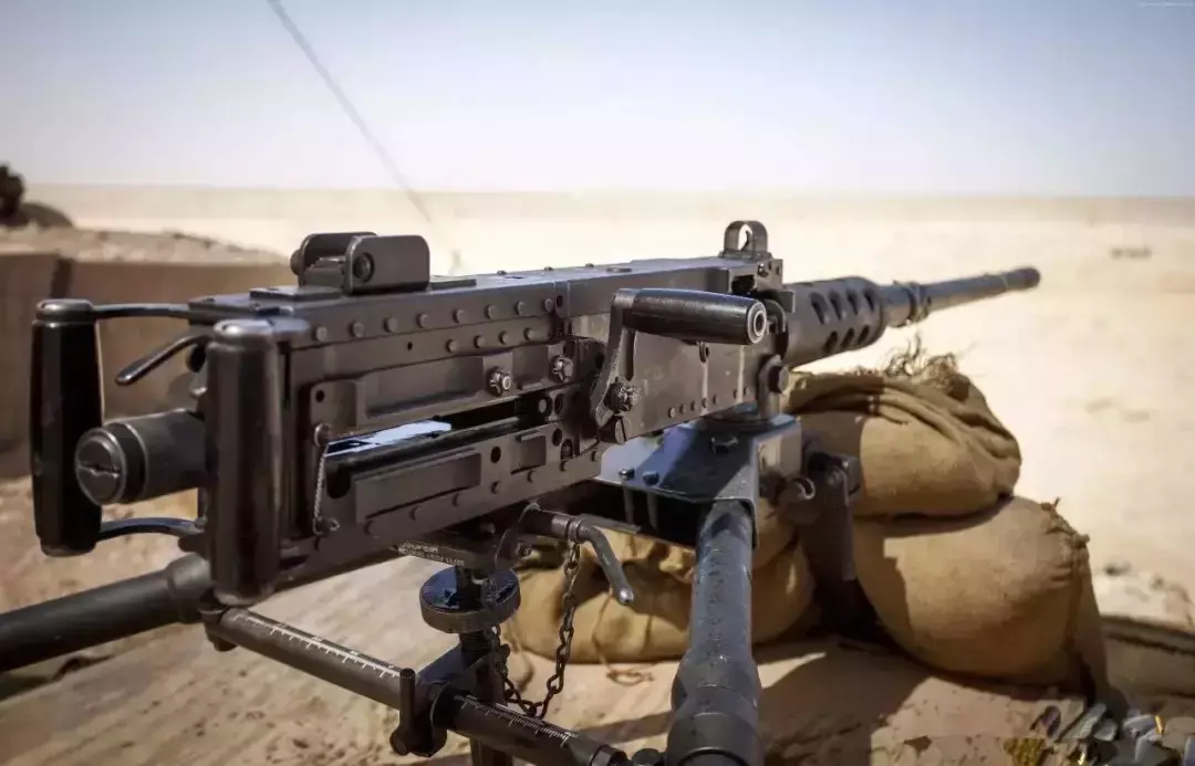 世界最大口径AK，威力堪比巴雷特的AK-50啥来头？