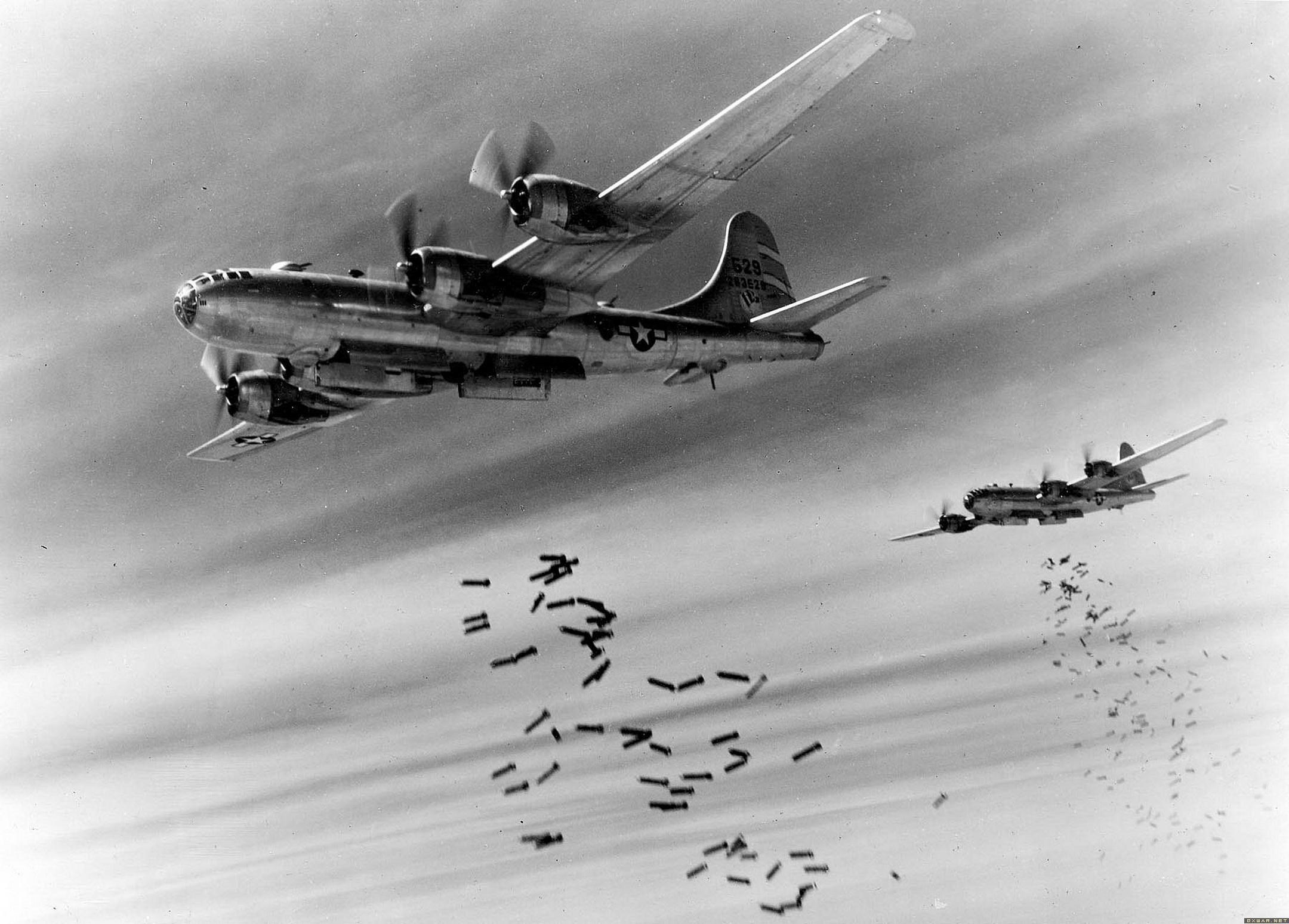 苏联秘密获得美国最强战略轰炸机，仿制抄袭后直接送给中国