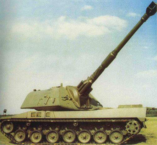 德国自行榴弹炮，射程远口径大信息能力强，远超中美俄