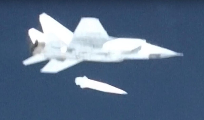 俄罗斯高超音速导弹秘密研究多年，已可以实现用战斗机挂载发射
