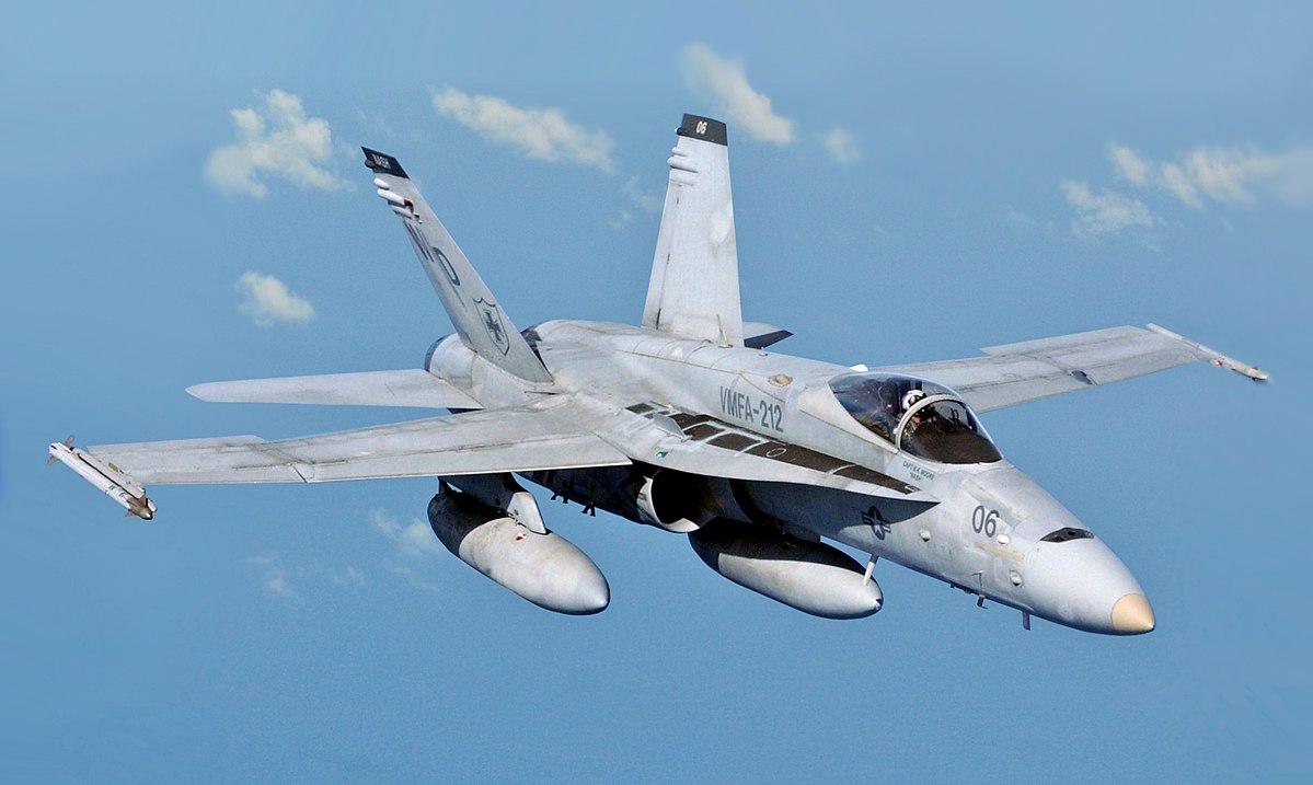 美军将对F/A-18战斗机进行改造升级，延长服役时间10-15年
