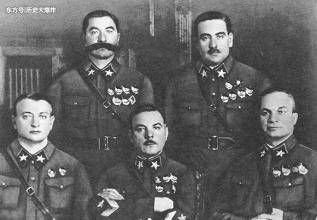 苏联为何在二战初期损失如此惨重？5个开国元帅被斯大林枪毙3个