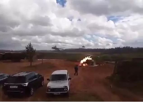 俄罗斯军演丢人了，直升机勿炸自己人，战斗民族已今非昔比