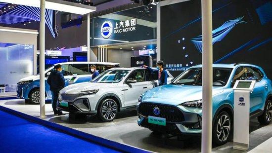 在海外越卖越贵，中国汽车做对了什么？