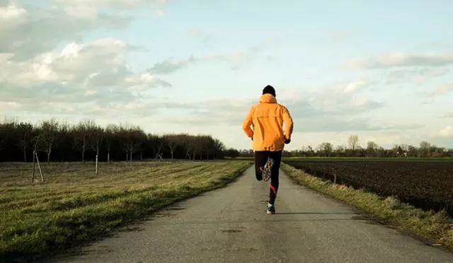 增强身体素质，可不是说说而已，你可以从最简单的跑步入手