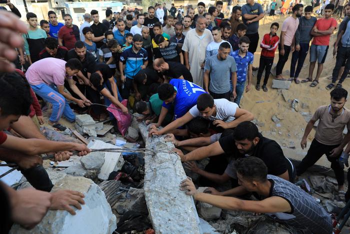 巴以未停火，国际救援物资能否进加沙悬而未决
