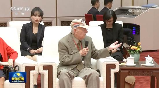 韩正会见了美国百岁老人，有深意