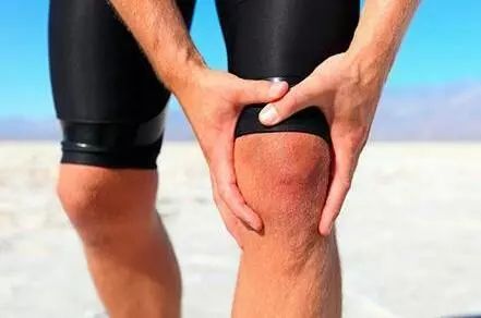 运动中还在过度用膝？知道害处后还敢不保护膝盖？
