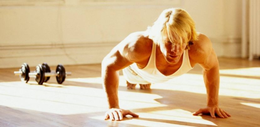 仅凭借俯卧撑的训练，自己的胸肌纬度会变大吗？
