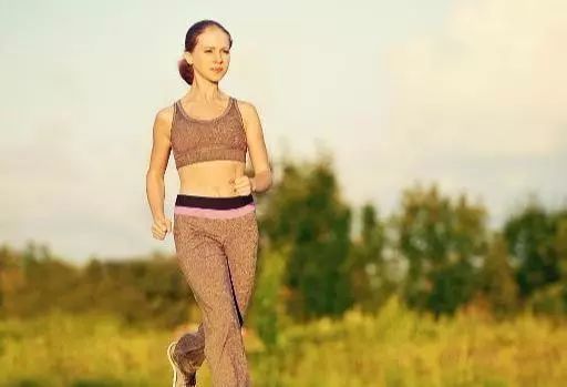 跑步可以减脂，为什么很多人瘦不下来？无非这2点