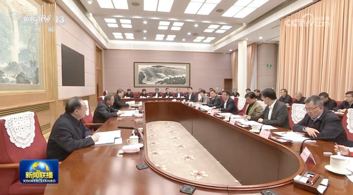 总理召开座谈会，这8人成座上宾，多位部长也在现场