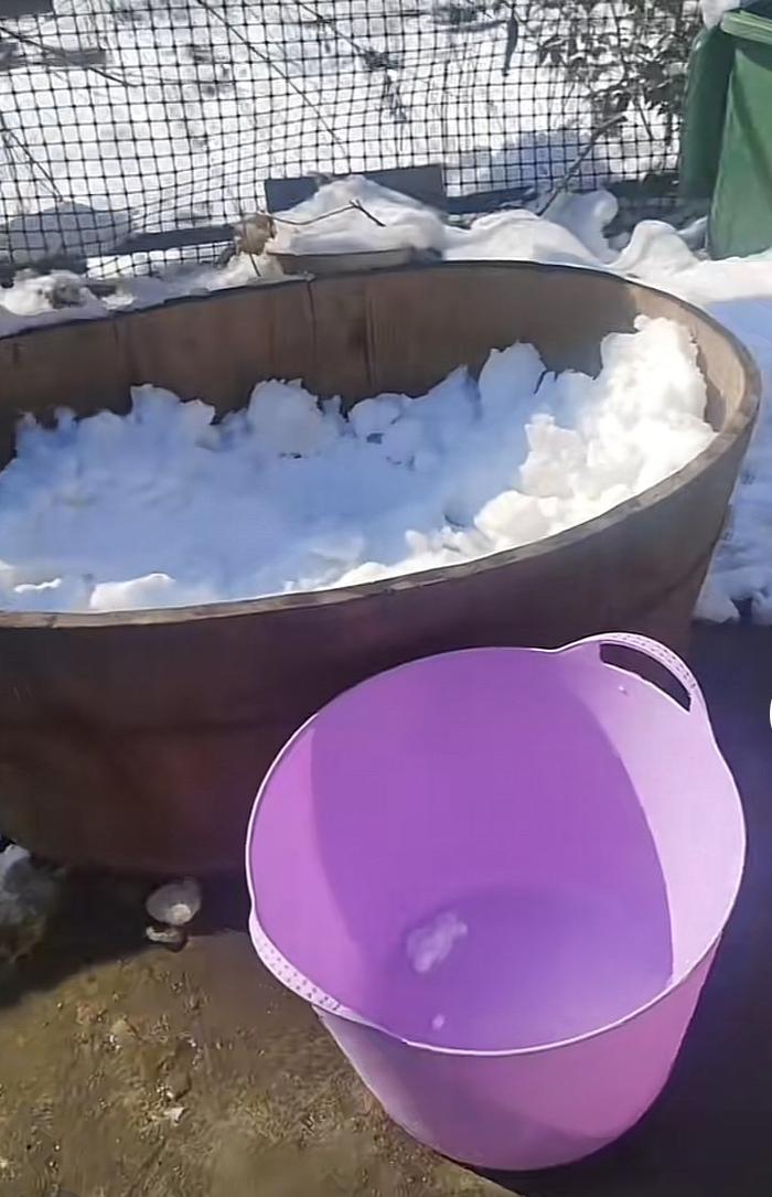 湖南暴雪一日：市民家中停水 储雪洗头结果用柴烧1天没烧热