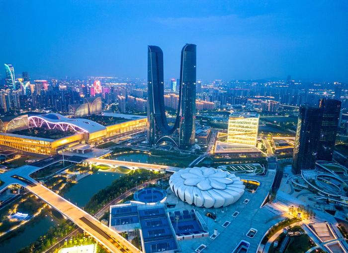 过半省会城市GDP出炉：杭州超武汉，呼和浩特增速达10%