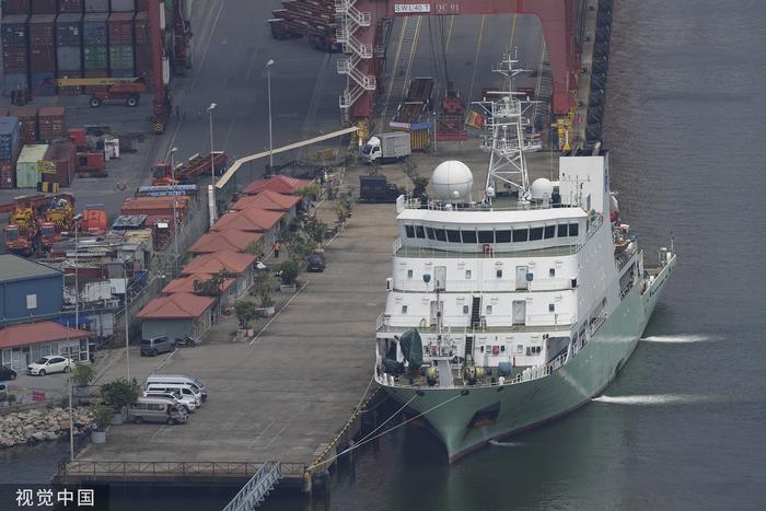 当地时间2023年10月26日，斯里兰卡科伦坡，中国的科考船“实验6”抵达科伦坡港口/ 视觉中国