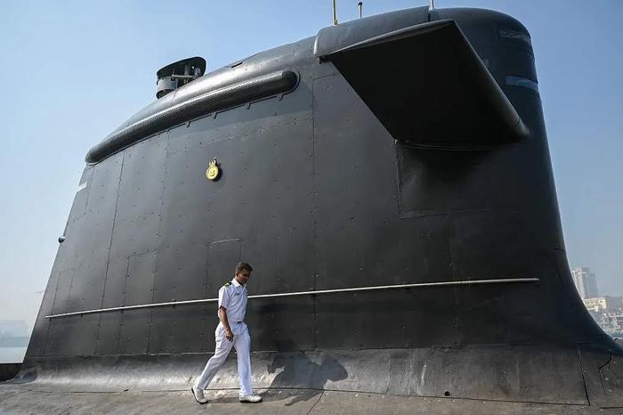 印度潜艇这一动作，向中国发信号？
