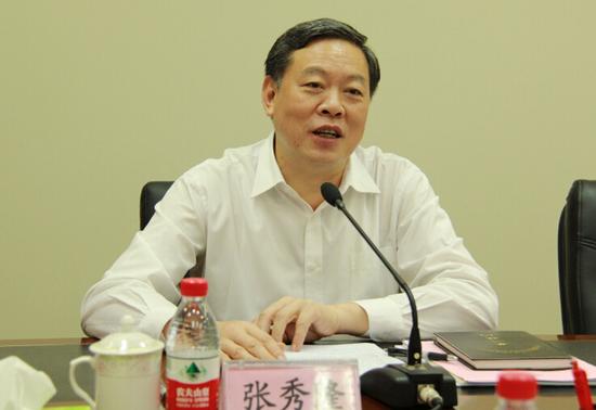 　·张秀隆在广西林业集团调研。