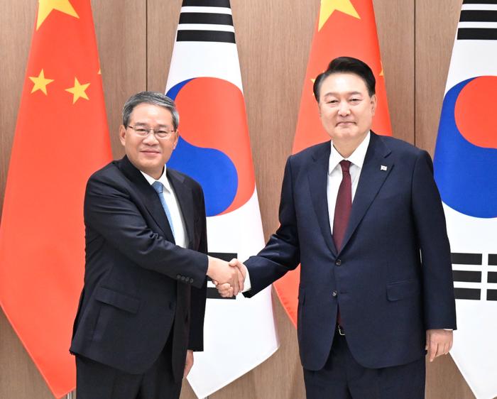 中日韩领导人会议4年半后重启，释放什么信号？