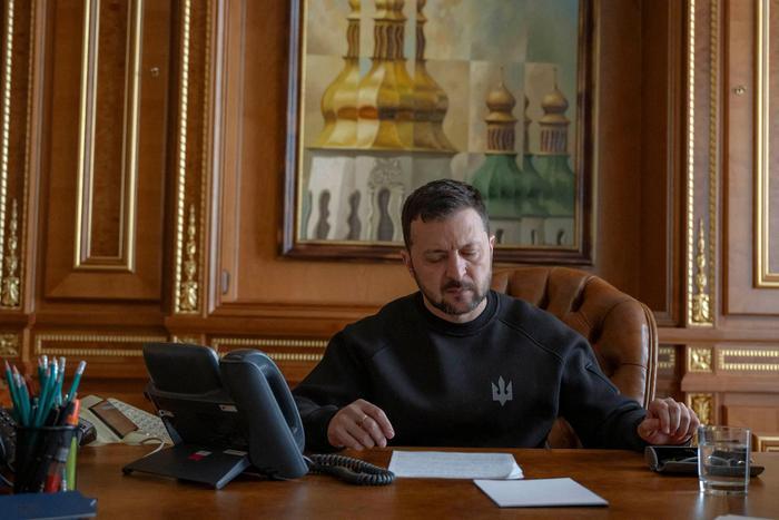 乌议长：泽连斯基将担任总统直至选举产生新总统