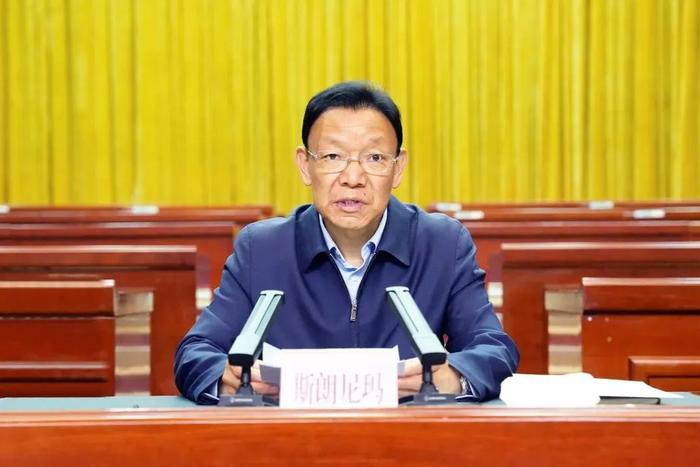 斯朗尼玛任西藏自治区党委常委、统战部部长